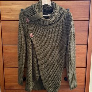 Miracle Olive Cowl Neck Sweater with Wooden Button Accents Size S NWOT